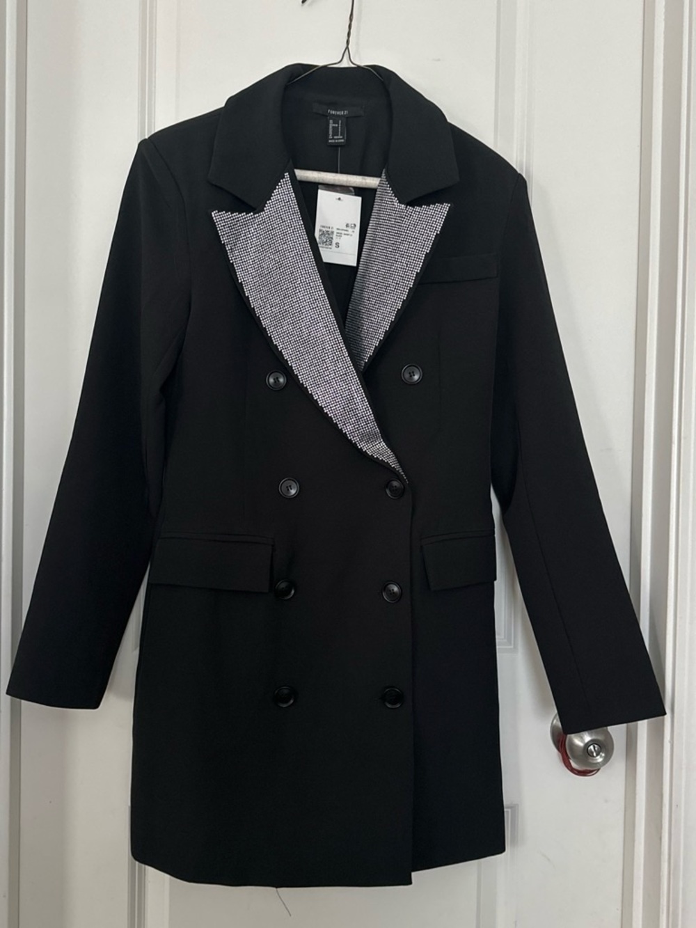 Forever 21 Black Double-Breasted Blazer with Contrast Lapel
